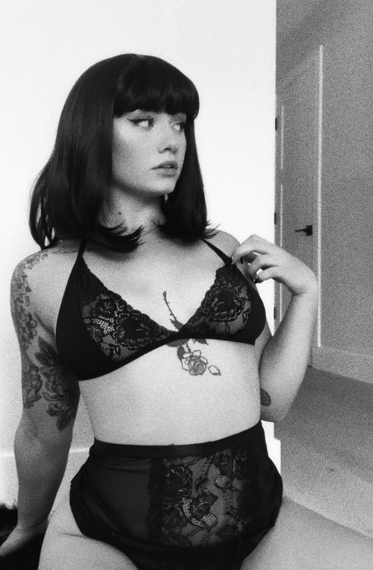 Lady Viktoria - photo 10
