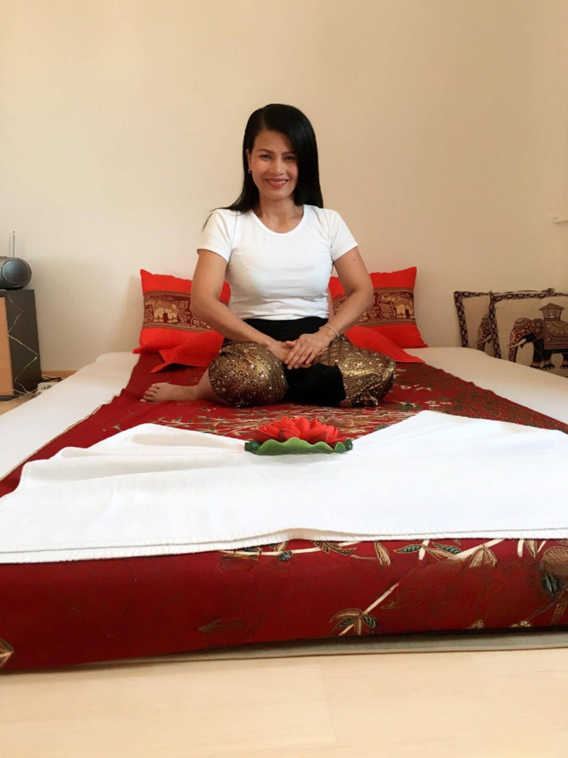 Am Rheinfall Hong Thai Massage Relaxing Body And Foots Massage Kein Sex - photo 6