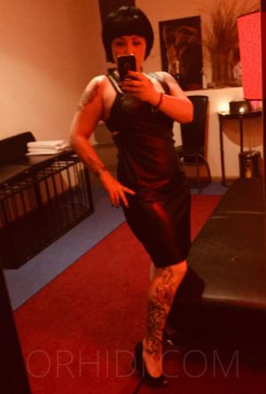 Madam Viva - photo 1