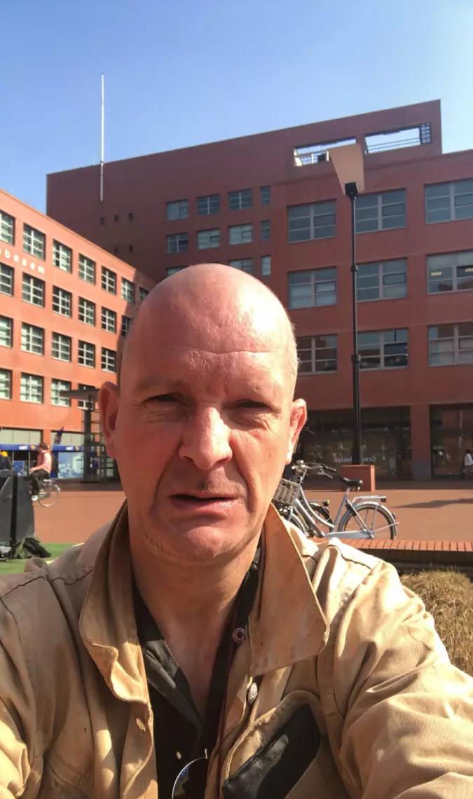 Gigilo Slaaf Eriq Biedt Zich Aan - photo 3