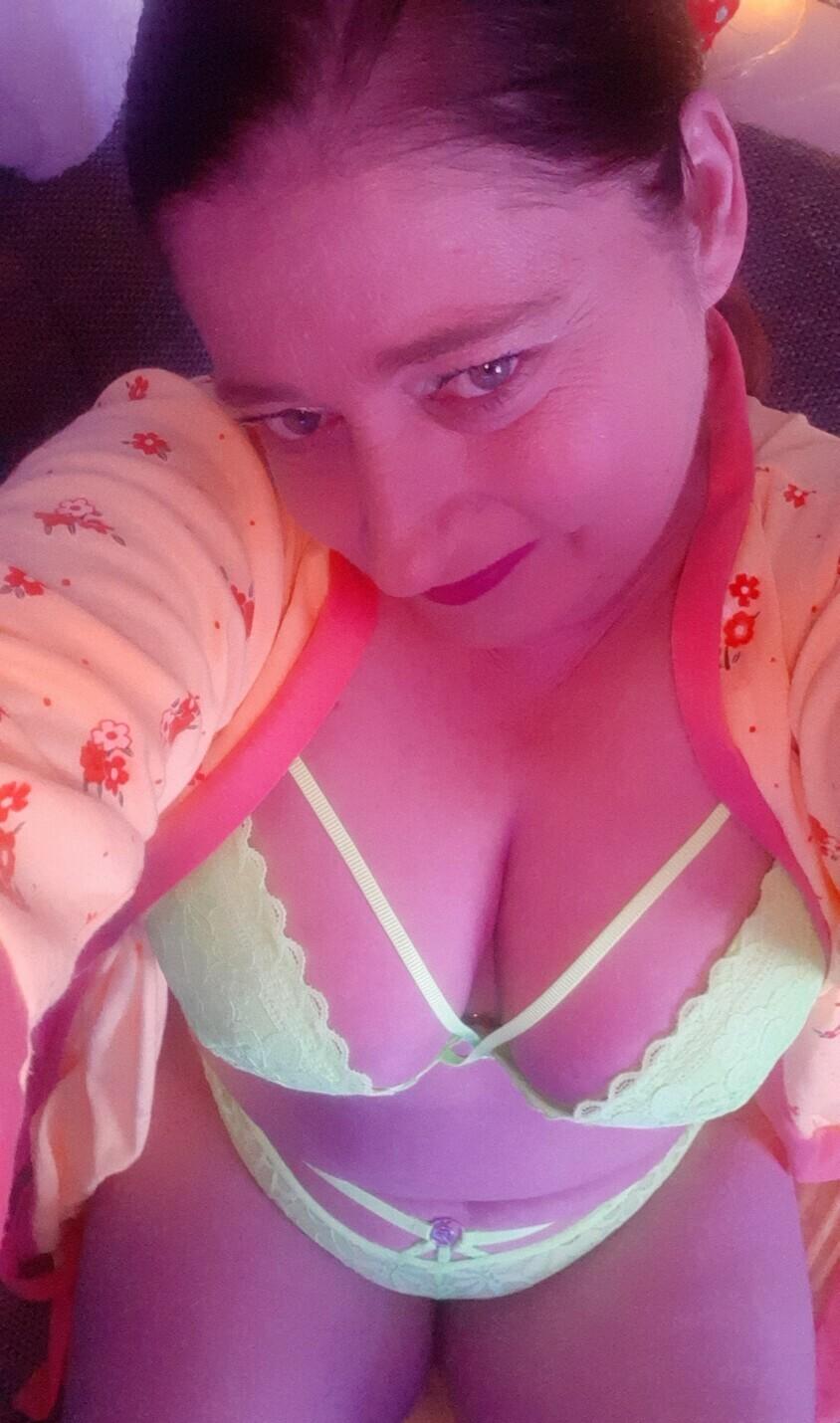Julia - foto 1