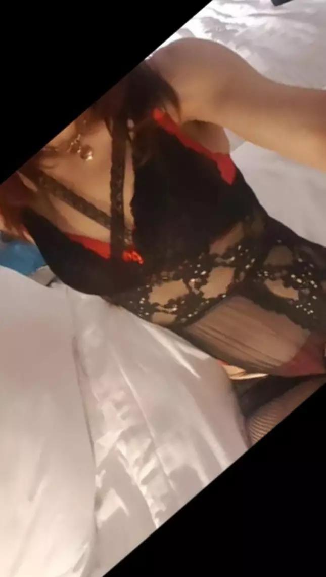 Little Horny Pussy - foto 3