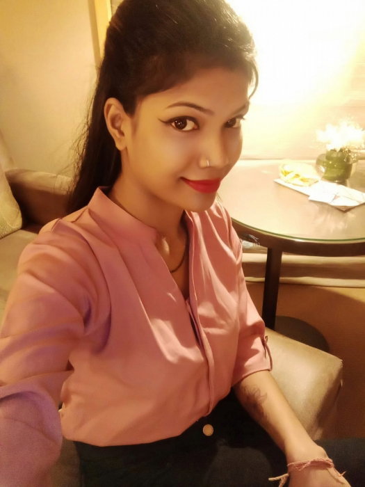 Monika Singh - foto 4