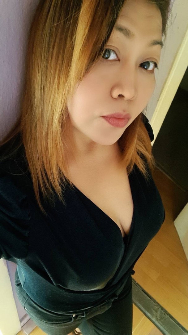 Sexy Thai Frau Will Dich Erotisch Verwoehnen - photo 2