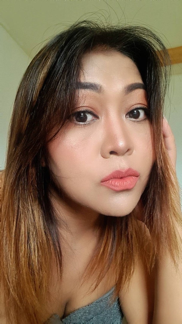 Sexy Thai Frau Will Dich Erotisch Verwoehnen - photo 4
