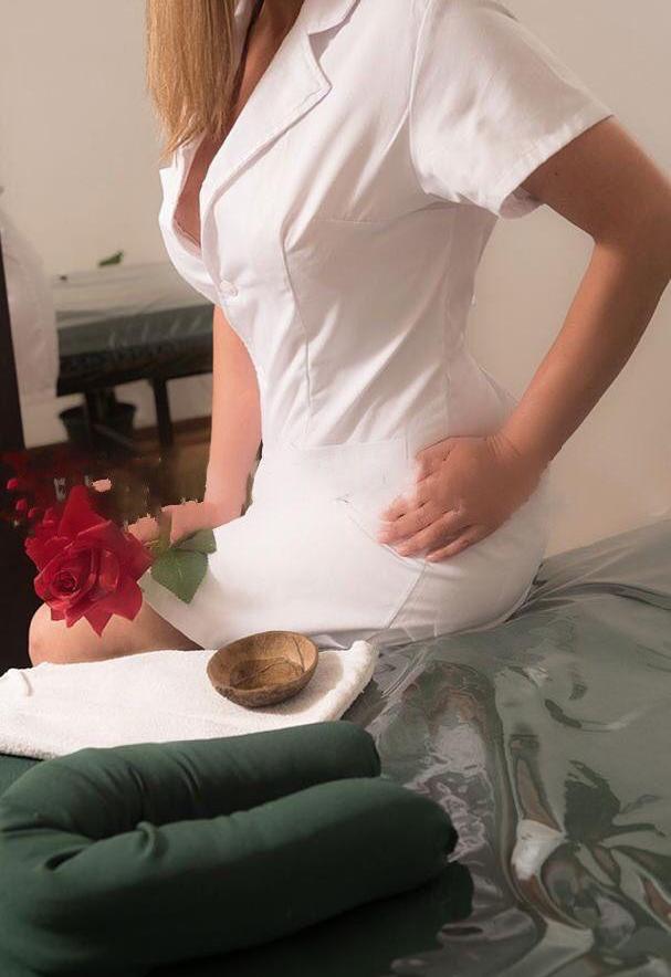 Angela Verfuehrerische Erotik Masseurin - foto 3