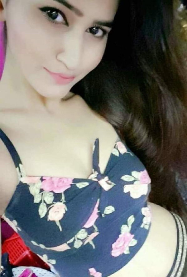 Diya Singh - foto 1