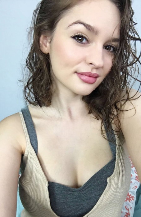 Amy Blake - foto 1