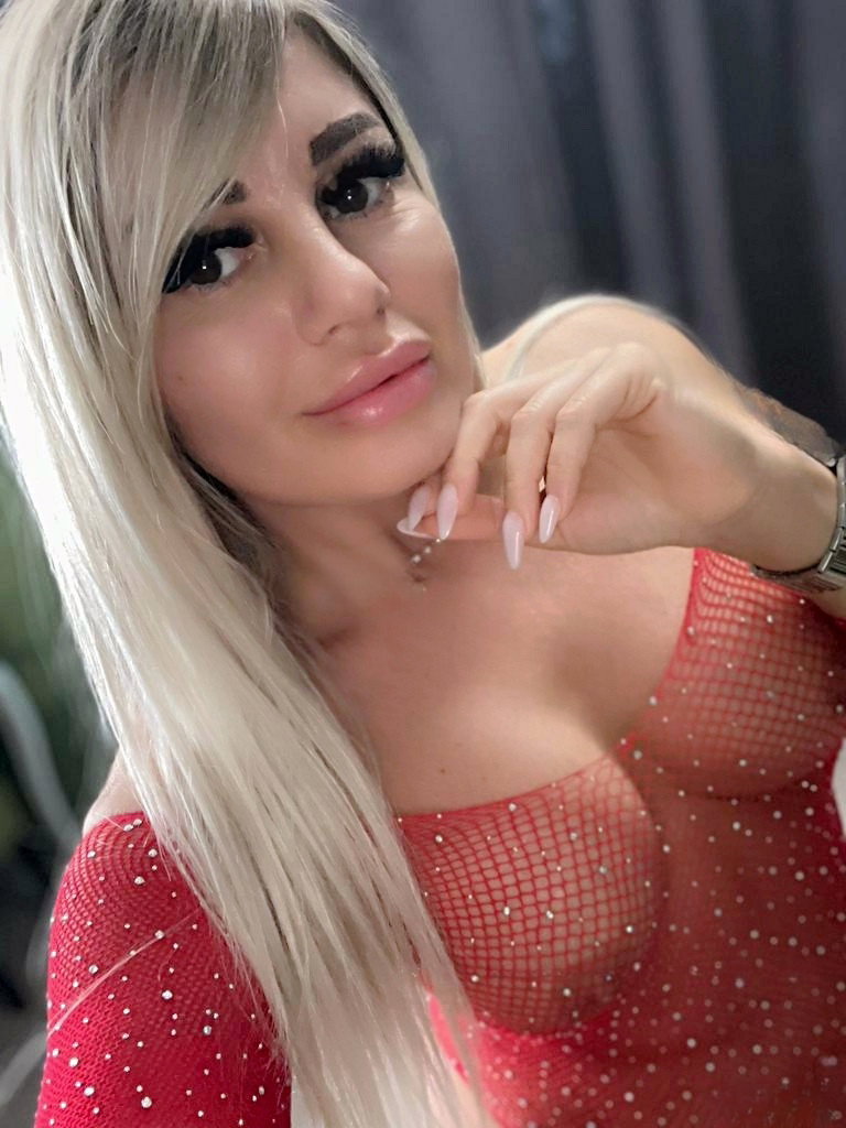 Sexy Ariana Aarau Bilder - foto 3
