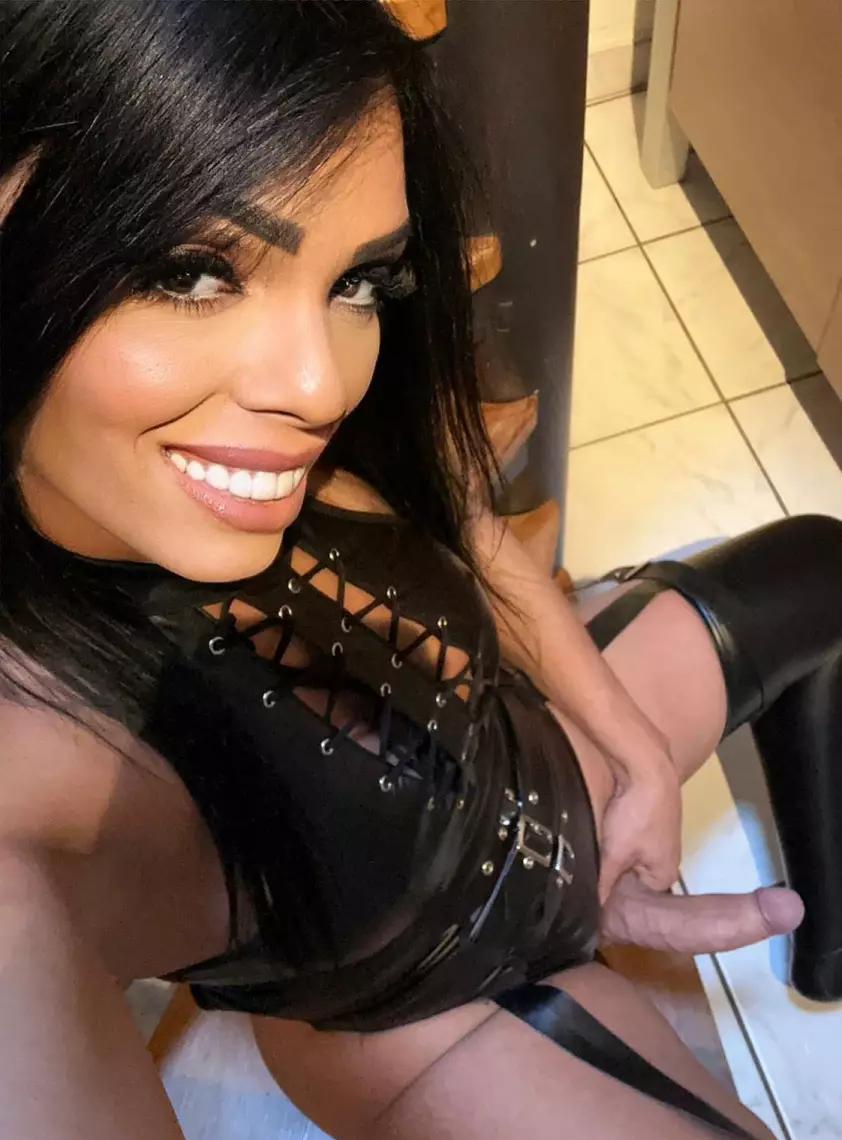 Julie Hot Sexy - foto 25