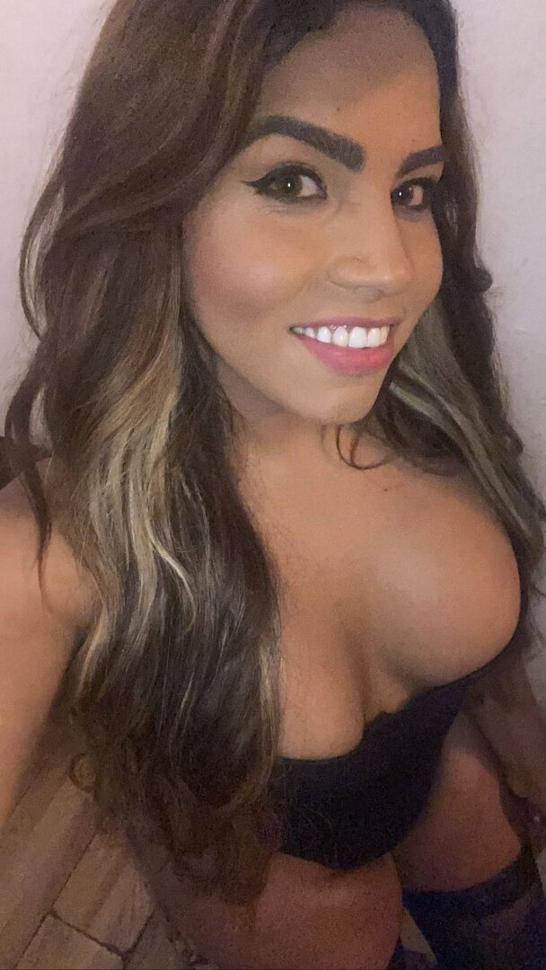Trans Barbara Molly1 - foto 1