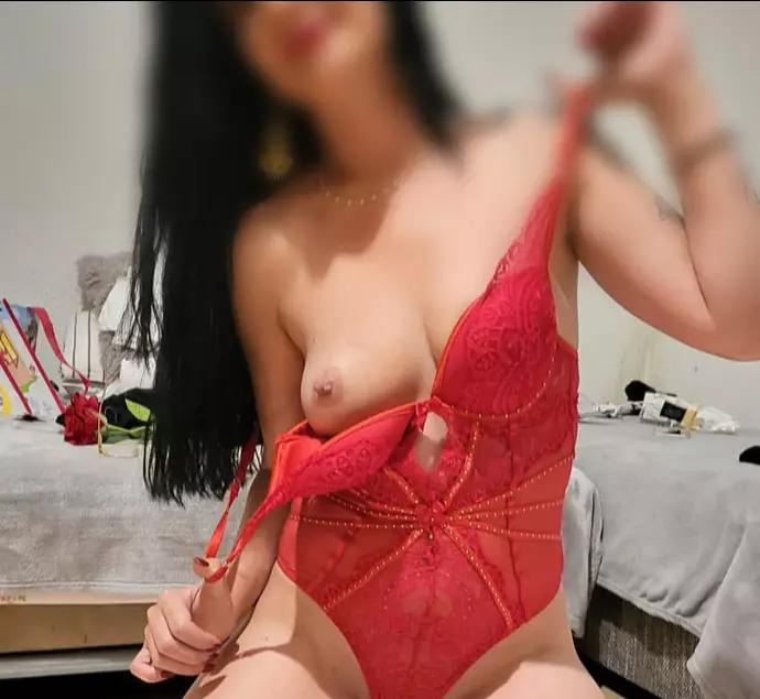 Geile Meid Ruby Ontvangt In Maasmechelen Prive Discreet - photo 12