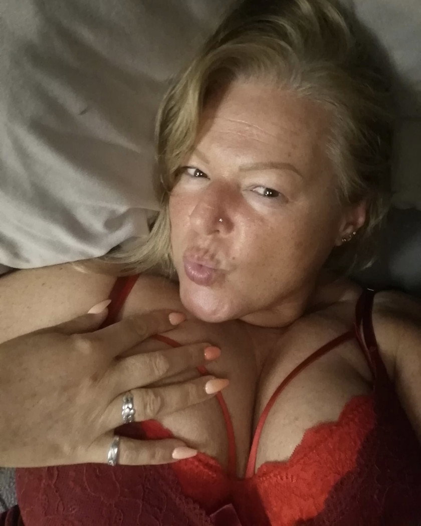 Nymphomane Kurvige Molly - foto 5