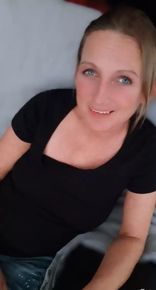 Ana Skinny Geil Sletje Extreem Anaal Mogelijk Plasjes - foto 5