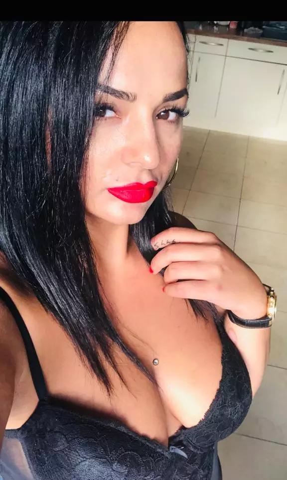 Geile Meid Ruby Ontvangt In Maasmechelen Prive Discreet - photo 2