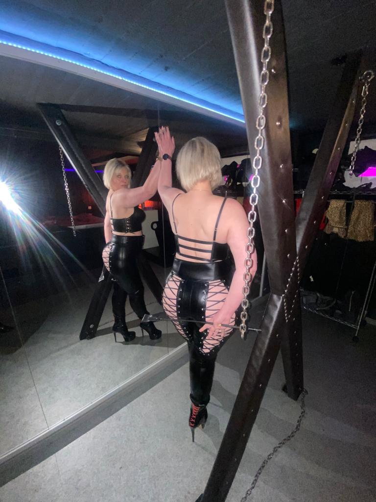 Mistress Mona - photo 5