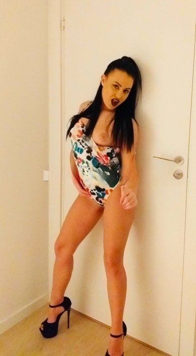 Karina - photo 9