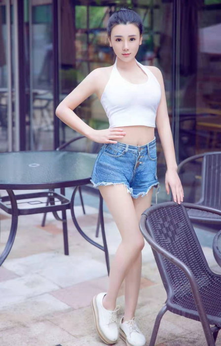 Nicole - photo 1