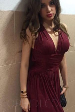 Bella Young - photo 6