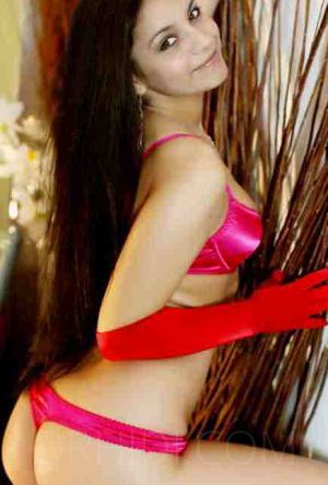 Nicole - photo 3