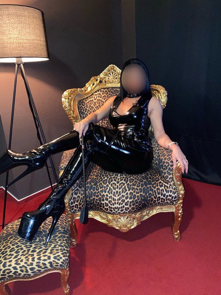 Lady Emmi - foto 1