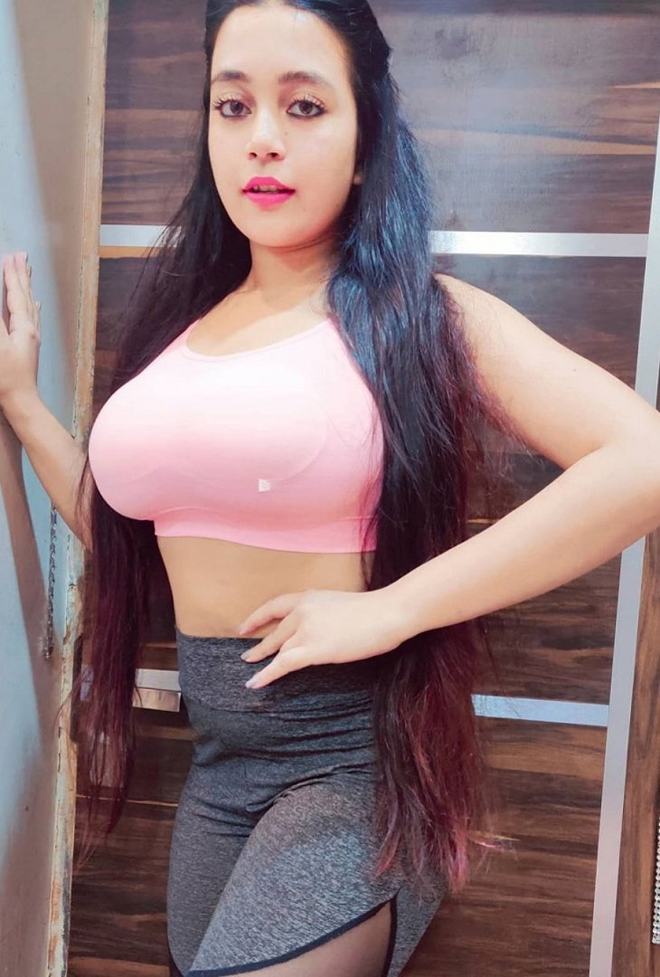 Kamya Singh - foto 1