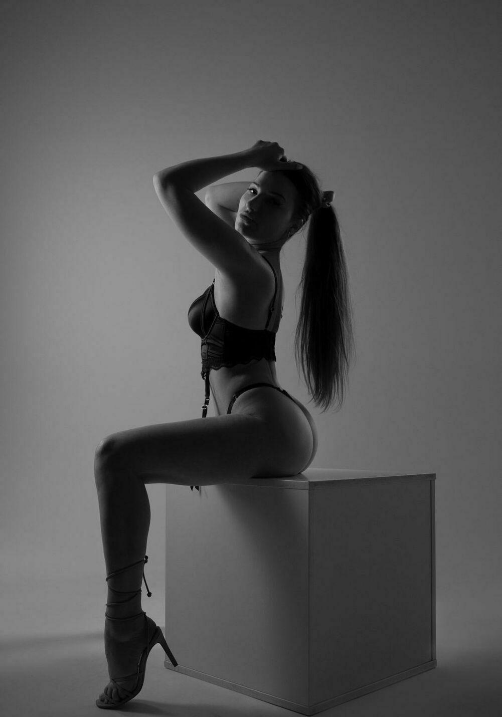 Ariana9 - photo 16