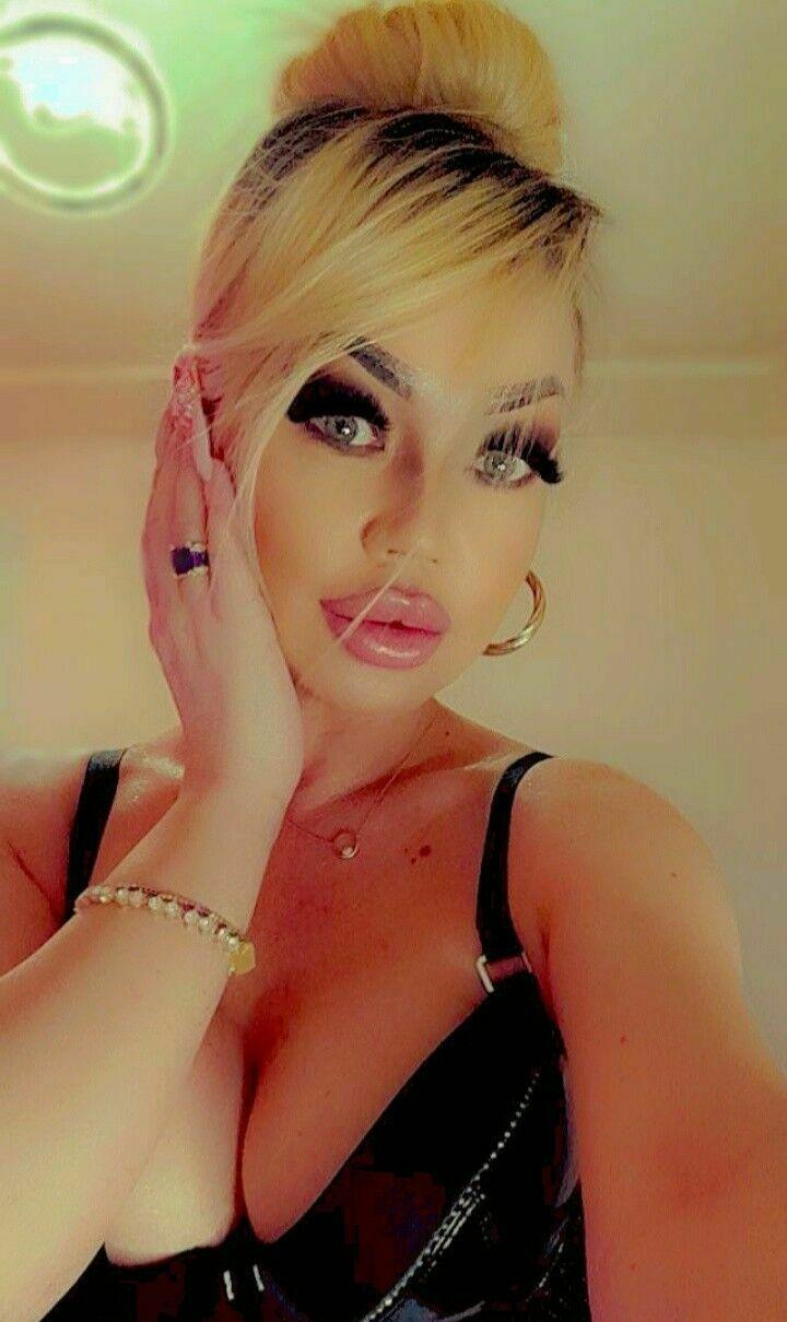 Selina D - photo 25