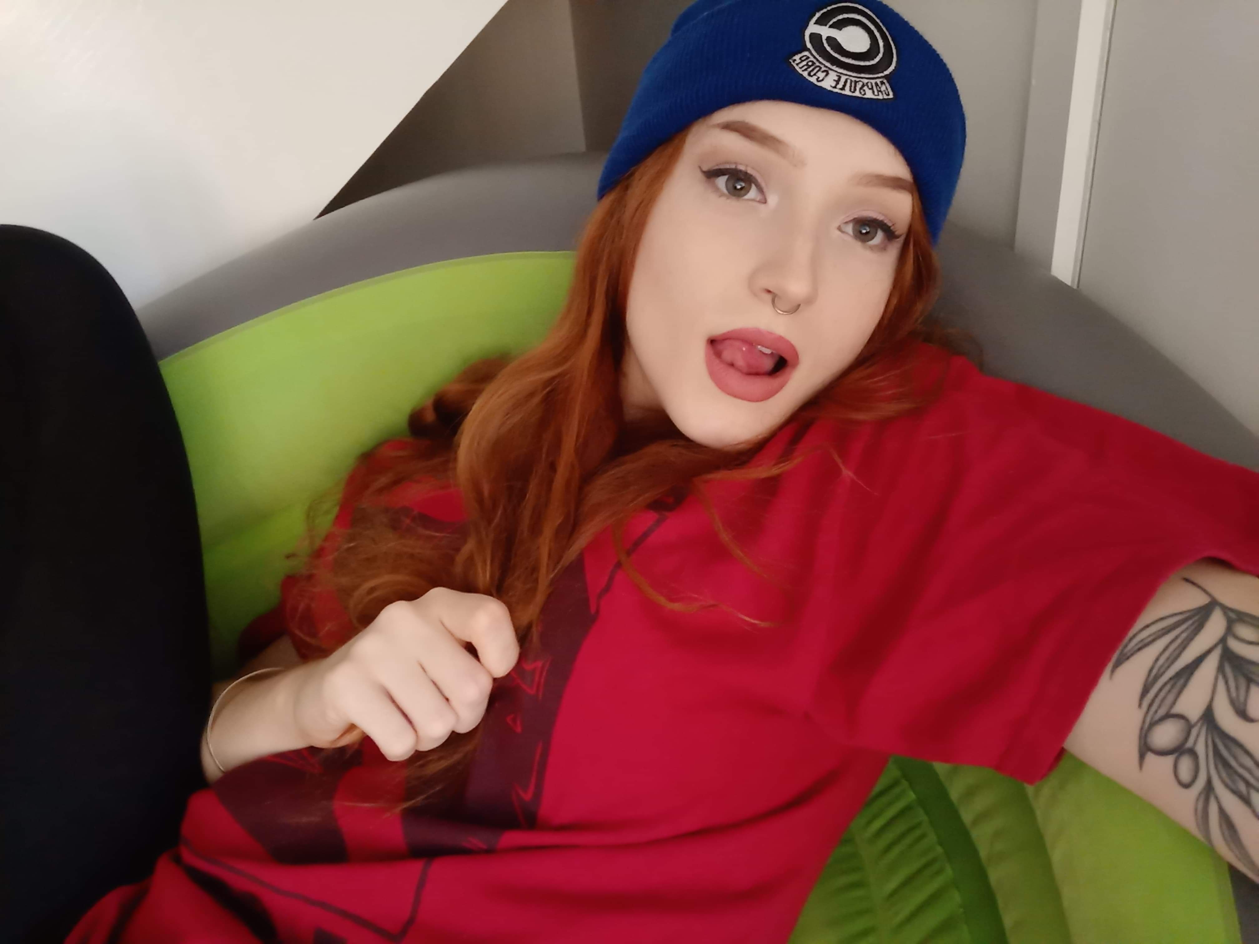 Rebecca - photo 1