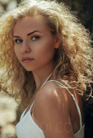 Christa - photo 1