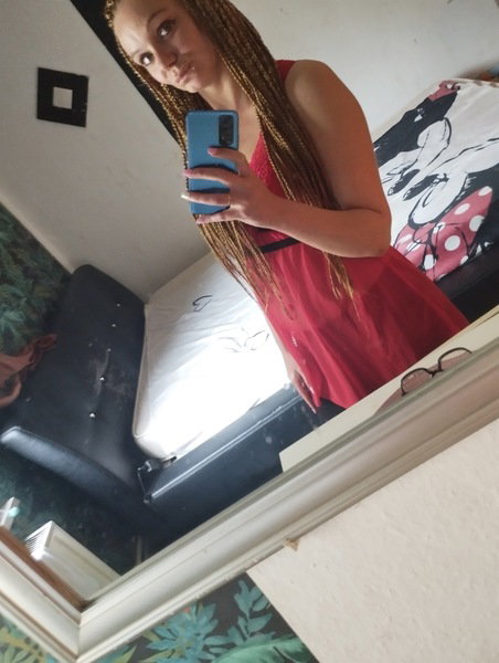 Larissa Ganz Neu - foto 2