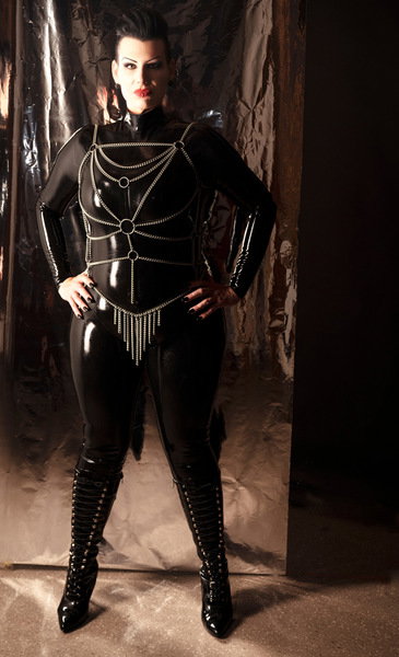 Queen Mona Fr Dr Mona - foto 12