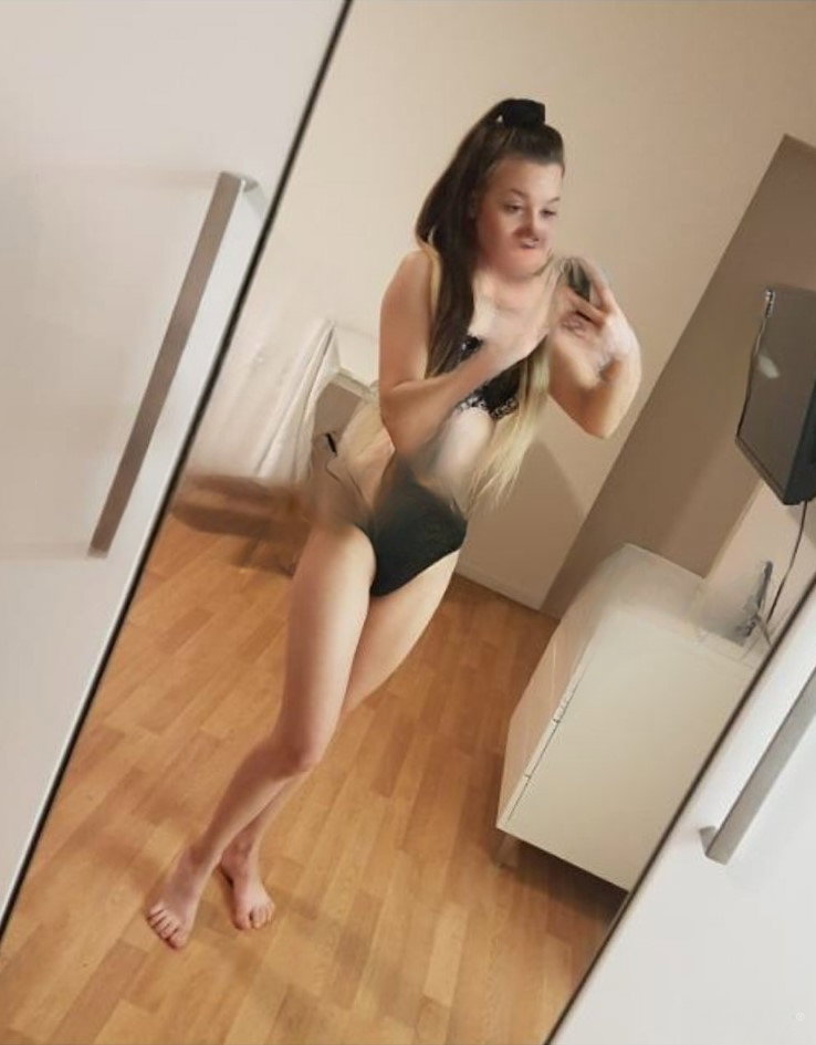 Zuckersuesses Teeny Gerne Auch Escort - photo 3