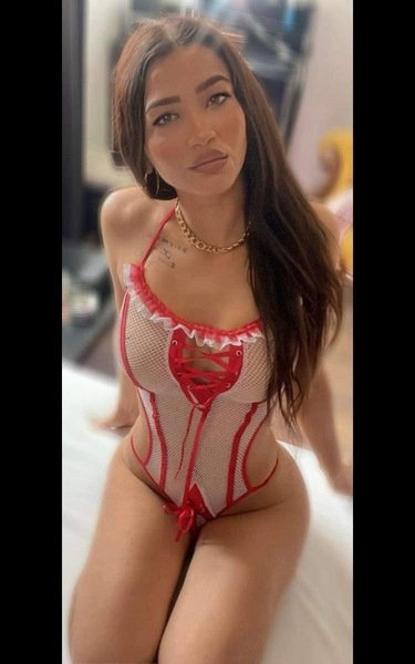 Elizabeth Neu3 - photo 3