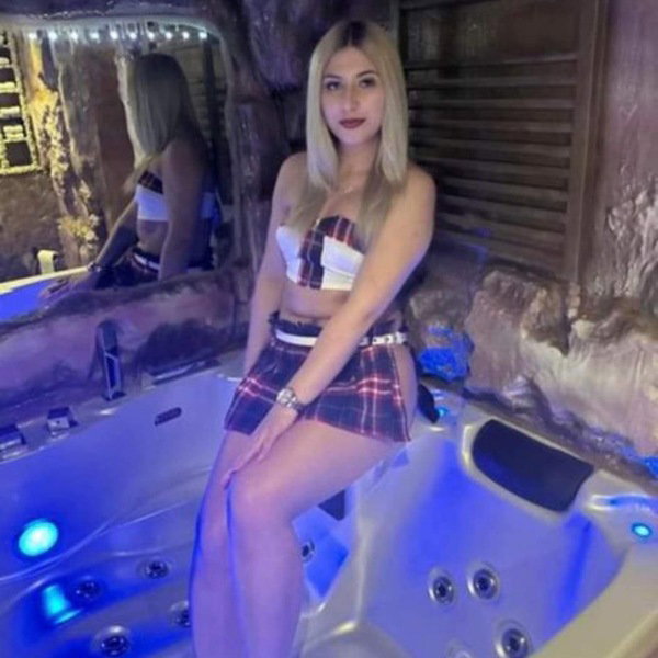 Geile Blondine Melissa Wieder Da - foto 1
