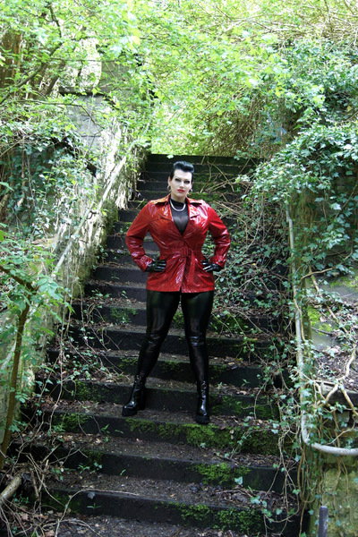 Queen Mona Fr Dr Mona - foto 21