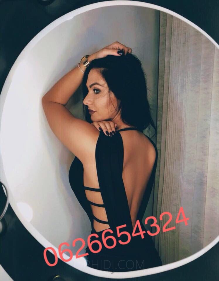 Camila - foto 1