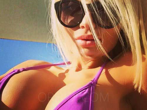 Emily - photo 10