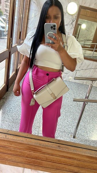 Irene Latina Aus Kolumbien - foto 1