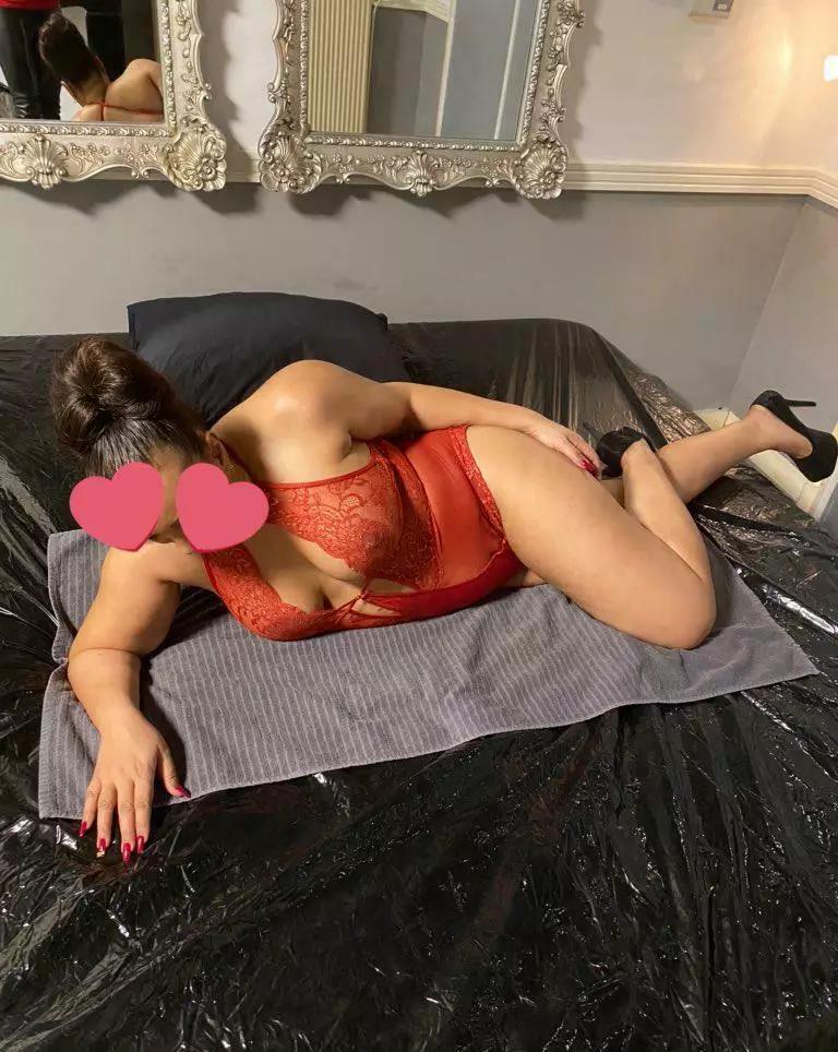 Zoe Massage - photo 3