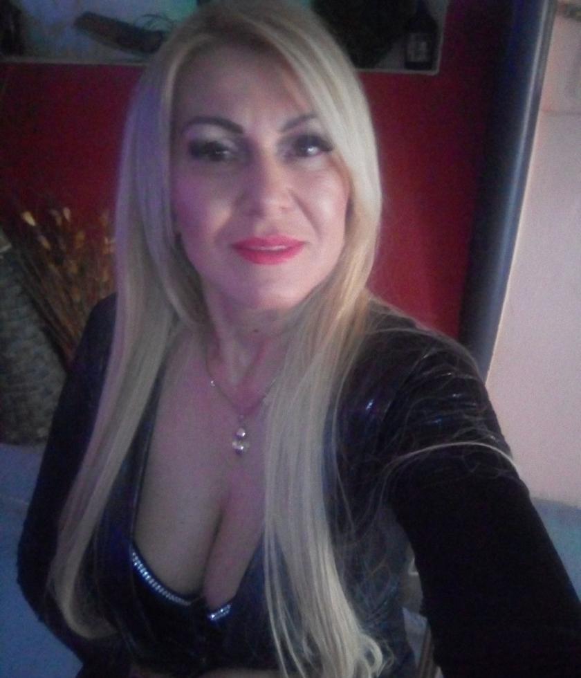 Sz Mihaela Milf - photo 3