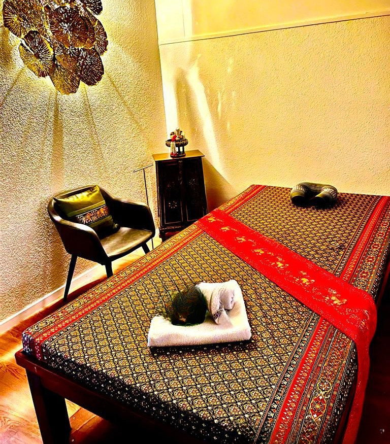 Thai Oelmassage Und Entspannung Bei Bai Bua Thaimassage In Pfaeffikon Sz - photo 4