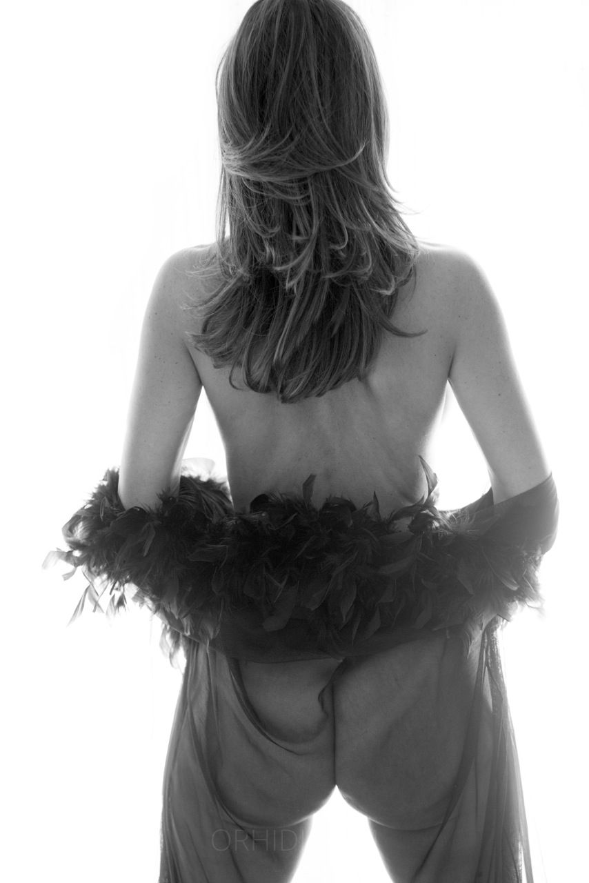 Celine Bcbg - photo 7
