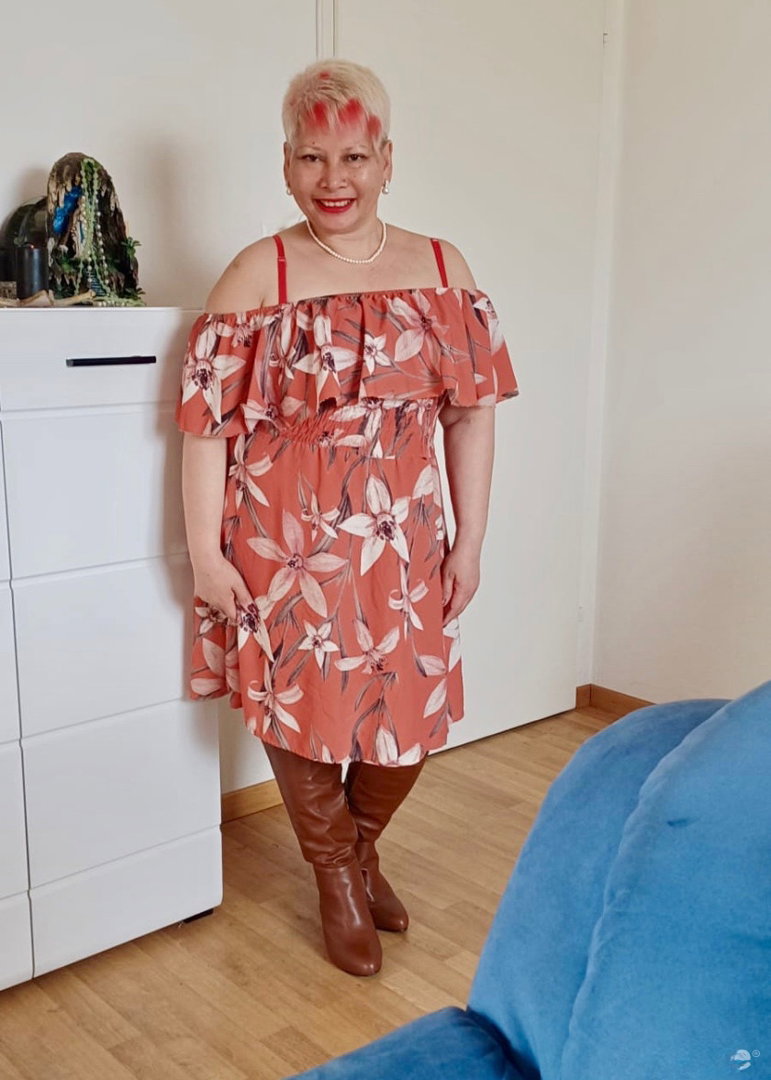 Masseurin Mit Magischen Haenden - photo 8