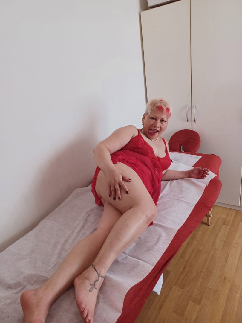 Masseurin Mit Magischen Haenden - photo 7