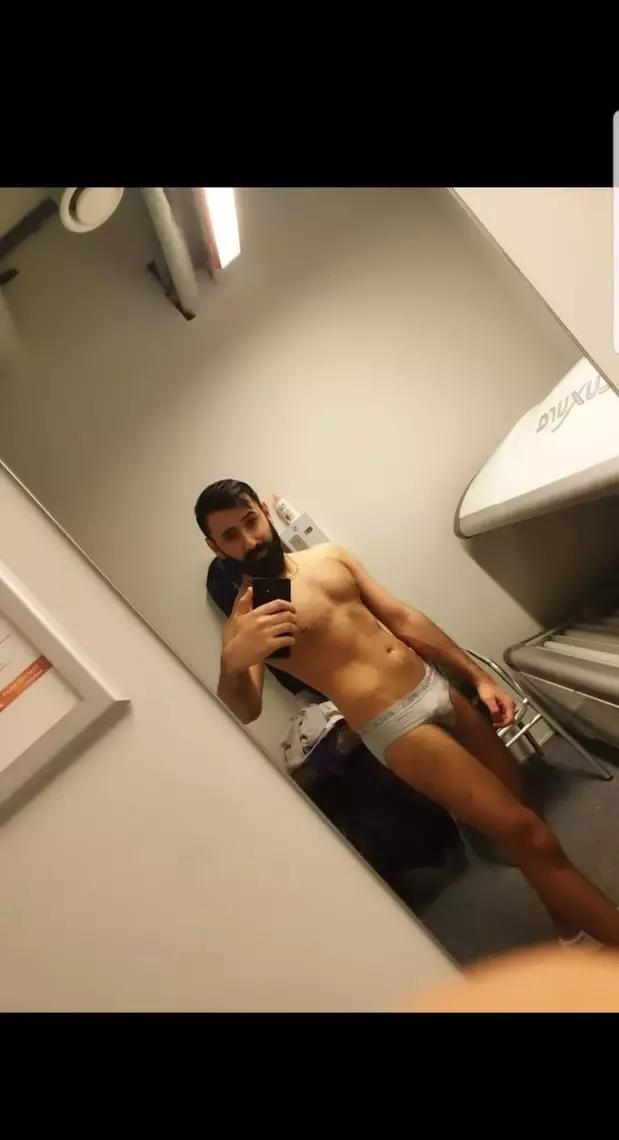 Gay Guy - photo 3