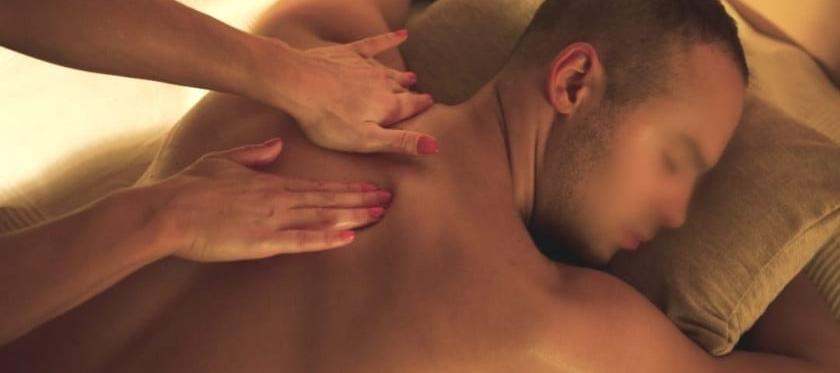 Luna Perpervers Massage Erotische Bodybody An Sex Mit Heissem Oel - foto 2