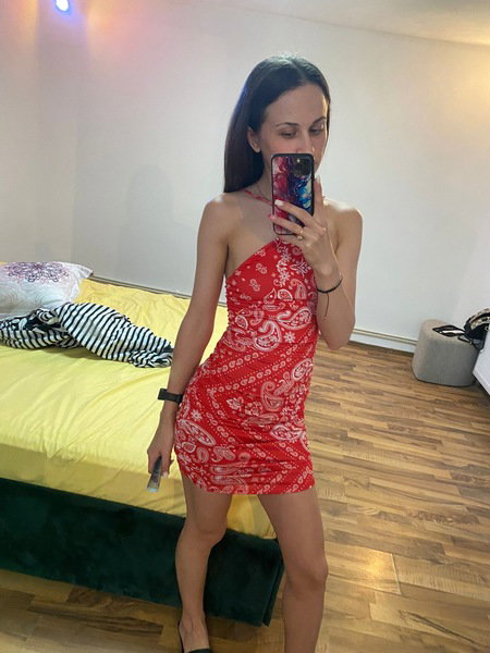 Delia - foto 1