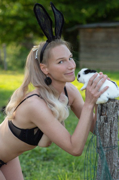Elise C - photo 4