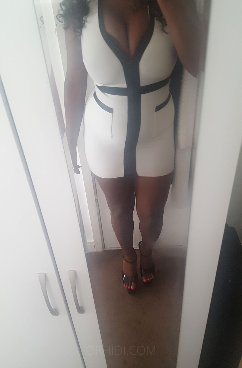 Chocolatebarbie69 - foto 26